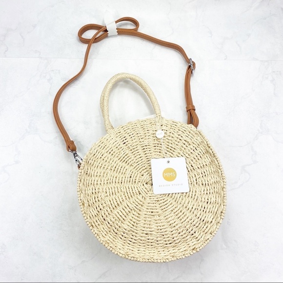 [Design Studio] - Picture 2 of 3